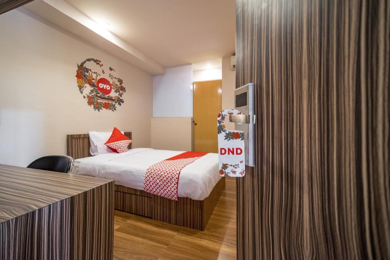 Oyo 291 Medan City Syariah Экстерьер фото