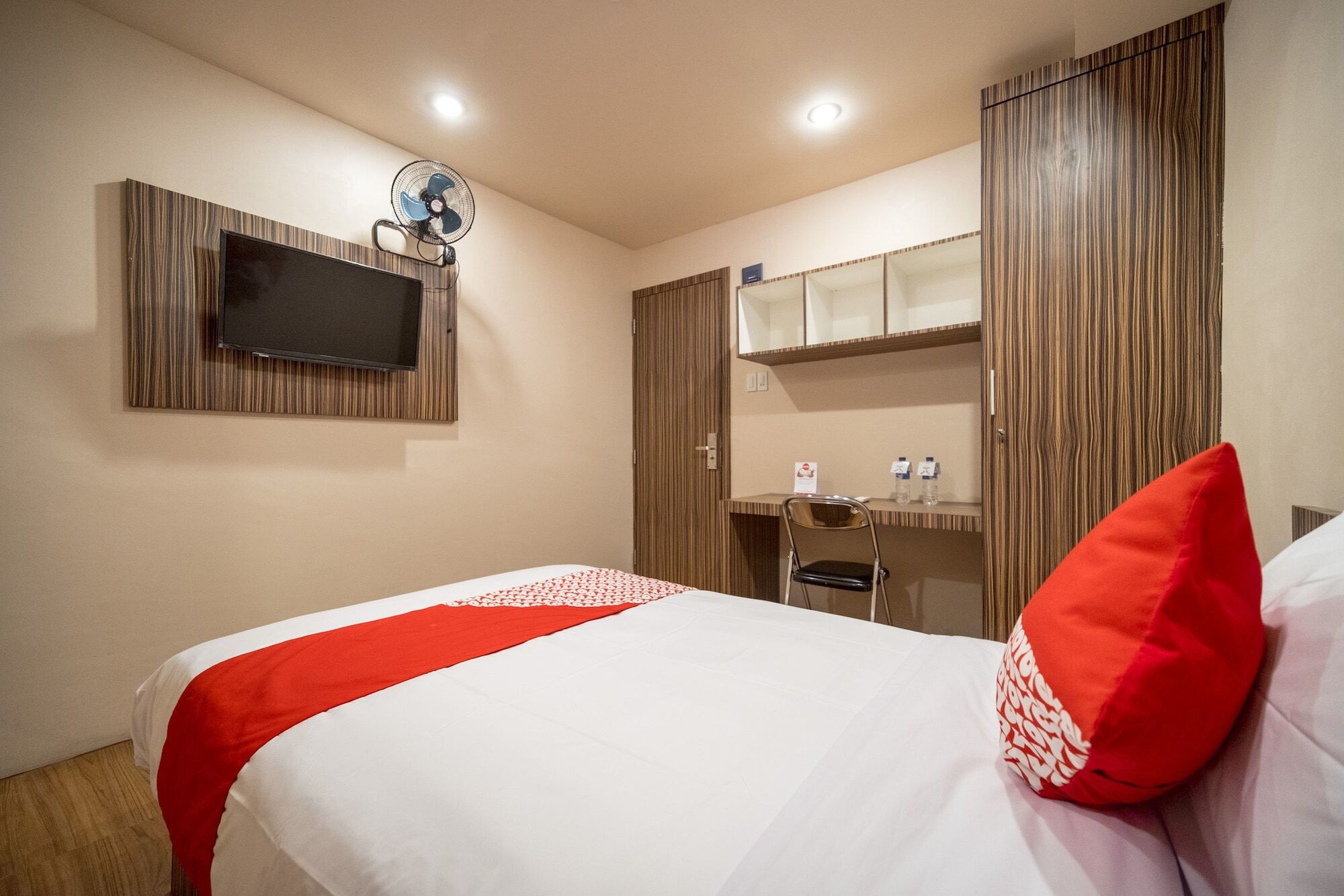 Oyo 291 Medan City Syariah Экстерьер фото