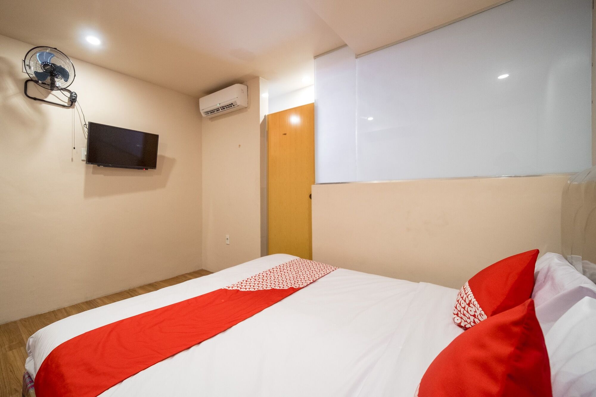 Oyo 291 Medan City Syariah Экстерьер фото